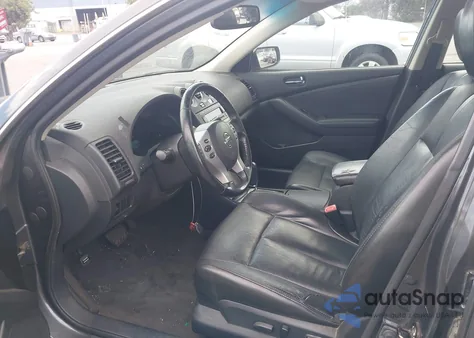 2009 Nissan Altima 2.5 S z USA, uszkodzony, nr VIN 1N4AL21E69N452574